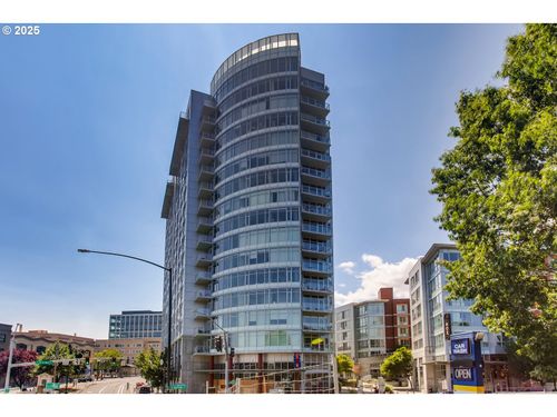 806-1926 W Burnside St, Portland, OR, 97209-2066 | Card Image