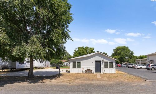 306 E 5th St, Warden, WA, 98857-9336 | Card Image