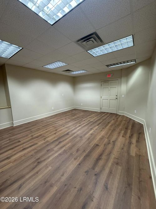 112-1011 Bay St, Beaufort, SC, 29902-5569 | Card Image