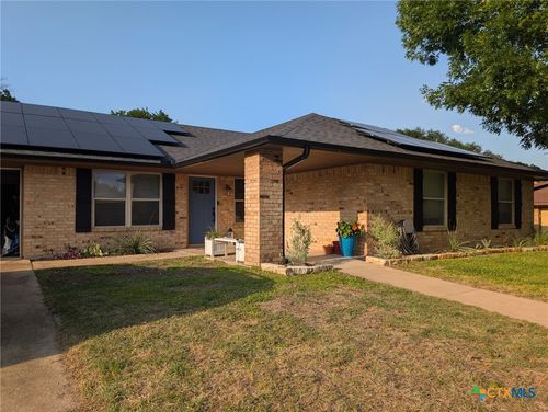 205 Red Oak Dr, Harker Heights, TX, 76548-1717 | Card Image