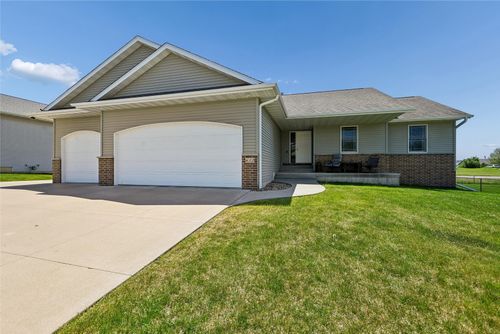 612 Deer Ridge Dr, Atkins, IA, 52206-8200 | Card Image