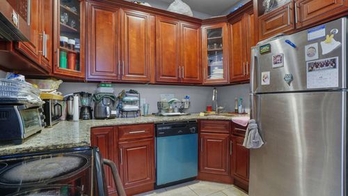 1050 Morris Ave, Bronx, NY, 10456-5962 | Card Image