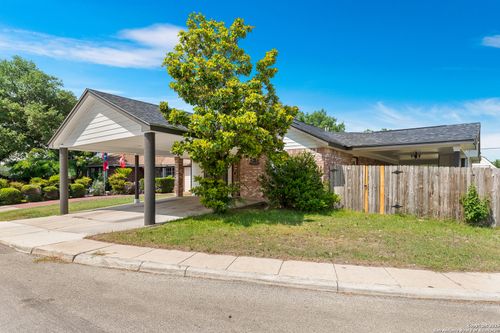 8907 Silver Bow Dr, San Antonio, TX, 78242-3250 | Card Image