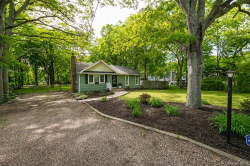 480 Miller Place Rd, Miller Place, NY, 11764-3228 | Card Image