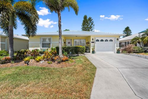 6661 Nuevo Lagos, Fort Pierce, FL, 34951-4335 | Card Image