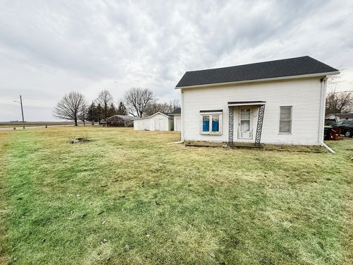 650 Maple St, Weldon, IL, 61882-9761 | Card Image