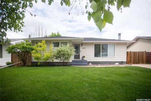 365 Waterloo Crescent, Saskatoon, SK, S7H4H7 | Card Image