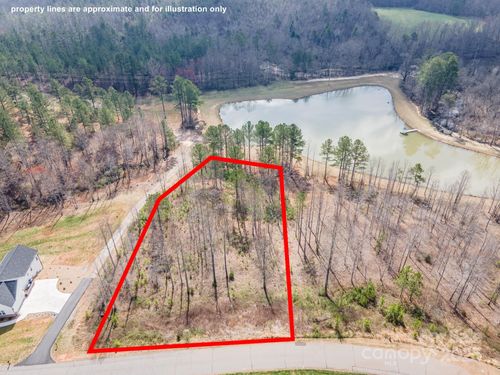 3419 Cornwell Dr, Morganton, NC, 28655-0096 | Card Image