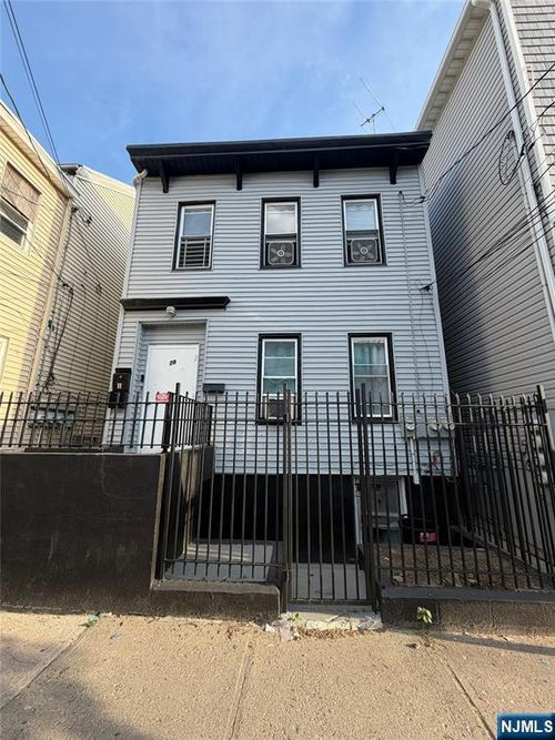 78 16th Avenue, Paterson, NJ, 07501 | Card Image