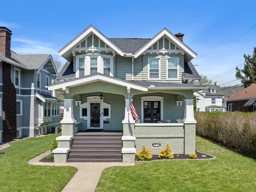 8 Lenox Ave, Wheeling, WV, 26003-5810 | Card Image