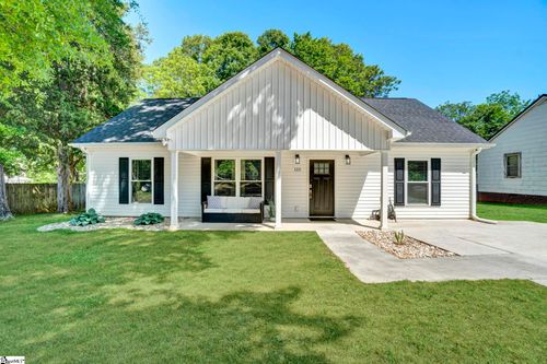 122 W 3rd Ave, Easley, SC, 29640-2840 | Card Image