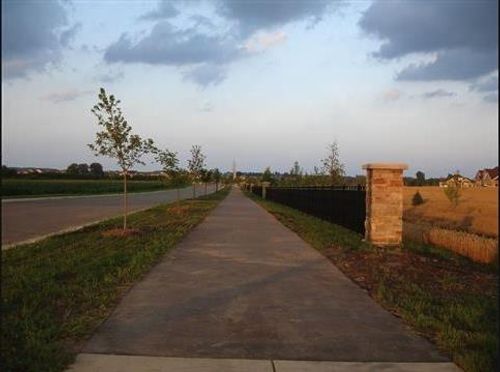 906 Travis Larson Ct, WAUNAKEE, WI, 53597-9209 | Card Image