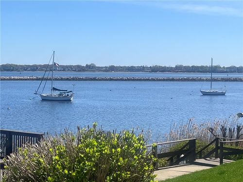 ei-2-400 Narragansett Pkwy, Warwick, RI, 02888-4562 | Card Image