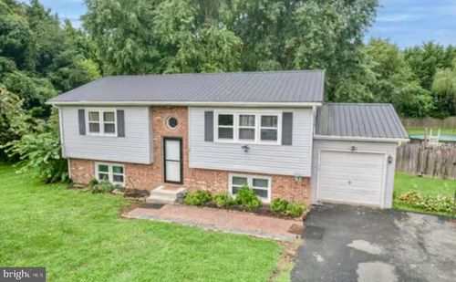 1 Augusta Dr, ELKTON, MD, 21921-8334 | Card Image