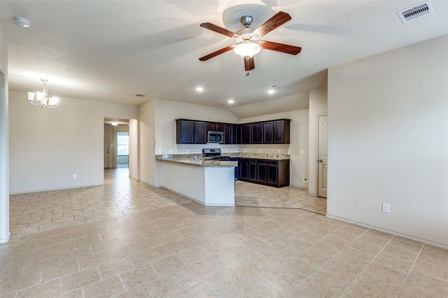 23315 Joyful Way, House other with 3 bedrooms, 2 bathrooms and 2 parking in Spring TX | Image 6