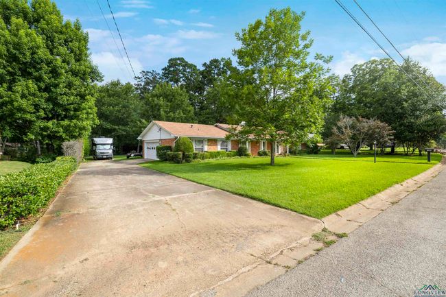 3005 Inwood Rd, House other with 3 bedrooms, 2 bathrooms and null parking in Kilgore TX | Image 21