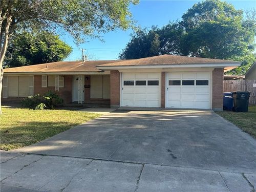4517 Janssen Dr, Corpus Christi, TX, 78411-2818 | Card Image