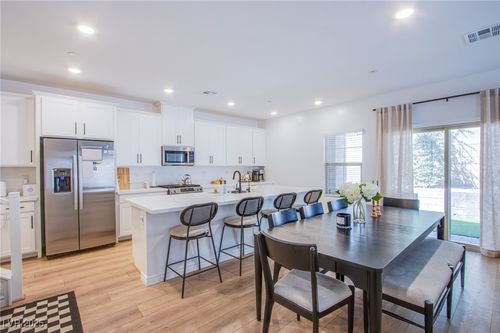 1152-600 N Carriage Hill Dr, Las Vegas, NV, 89138-4663 | Card Image