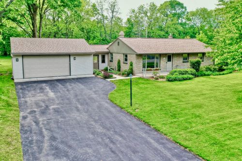 1536609 Lawndale Pl, Muskego, WI, 53150-8324 | Card Image