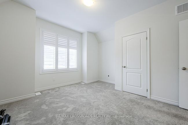 2 Hough Lane, House attached with 3 bedrooms, 3 bathrooms and 1 parking in Ajax ON | Image 32