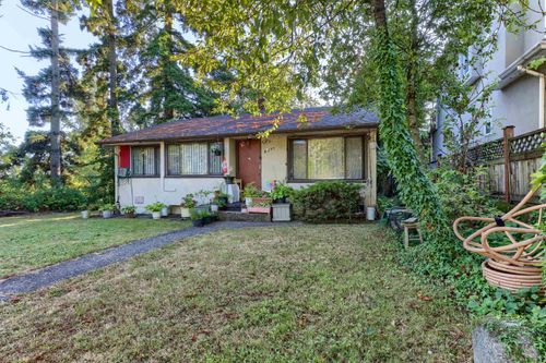 8287 Victoria Dr, Vancouver, BC, V5P4A7 | Card Image
