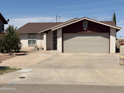 761 Martha Gale Dr, El Paso, TX, 79912-7037 | Card Image