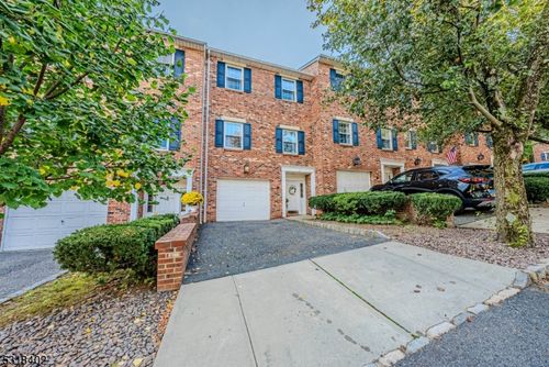 6 Magnolia Ln, Caldwell, NJ, 07006-5554 | Card Image