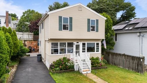 10 Hobart Ave, Beverly, MA, 01915-4122 | Card Image