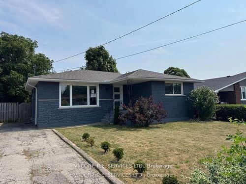 89 Greeningdon Dr, Hamilton, ON, L9A3A8 | Card Image