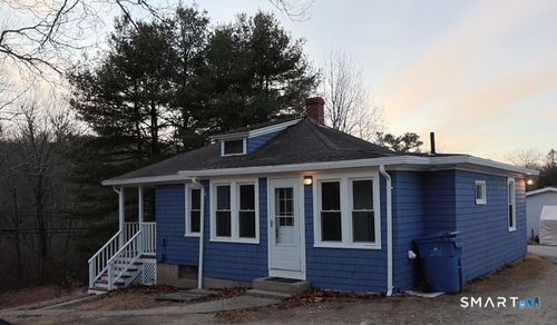527 Route 163, Montville, CT, 06353-9703 | Card Image
