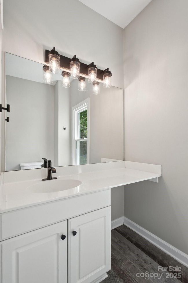 Half bath in Bedroom no. 3 | Image 30