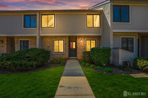 8-8 Irongate, Metuchen, NJ, 08840-2119 | Card Image