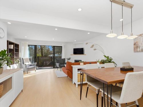 48-1910 Cedar Village Crescent, North Vancouver, BC, V7J3M5 | Card Image