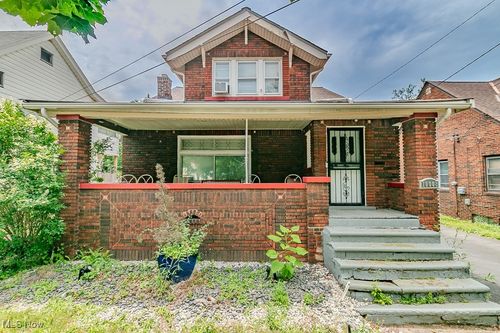10008 Aetna Rd, Cleveland, OH, 44105-2246 | Card Image