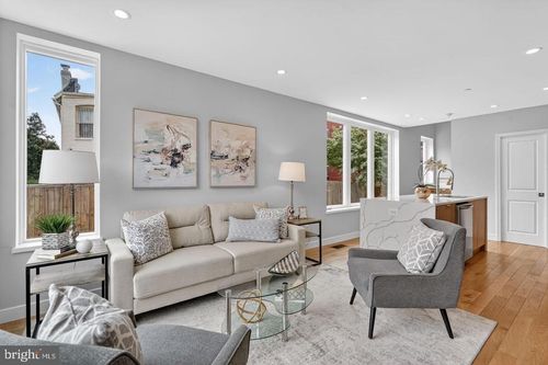 1515 C St Ne, WASHINGTON, DC, 20002 | Card Image