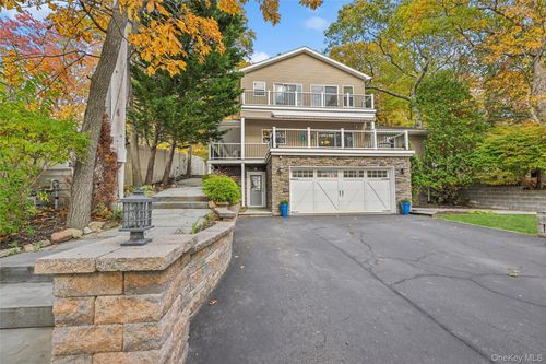 2775 W Creek Ave, Cutchogue, NY, 11935-2224 | Card Image