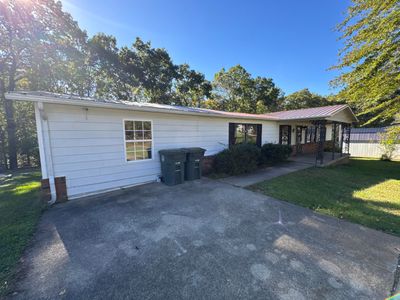 312 Brush Arbor Road, House other with 5 bedrooms, 2 bathrooms and null parking in Williamsburg KY | Image 2