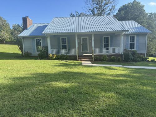 141 Ray Cemetery Rd, Sparta, TN, 38583-5212 | Card Image