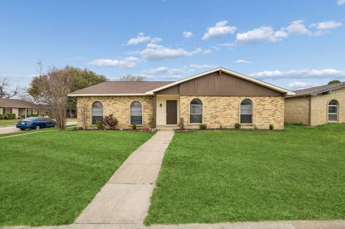2001 Emory Oak Dr, Carrollton, TX, 75007-5316 | Card Image