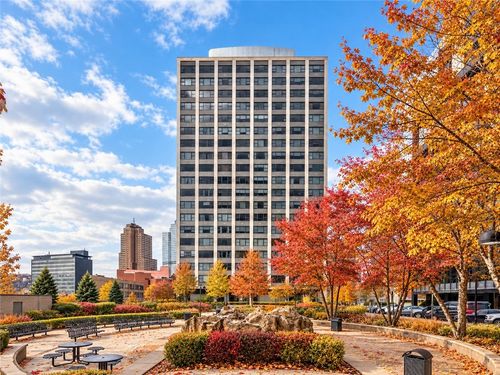 2l-112 Washington, Downtown Pgh, PA, 15219 | Card Image