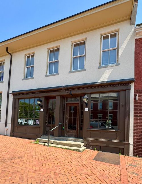 105 W Main St, Somerset, OH, 43783-9841 | Card Image