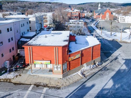 233 Daniels St, Fitchburg, MA, 01420-4045 | Card Image