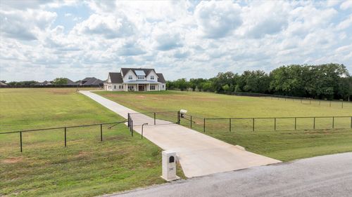2208 Summerlin Ct, Granbury, TX, 76048-4357 | Card Image