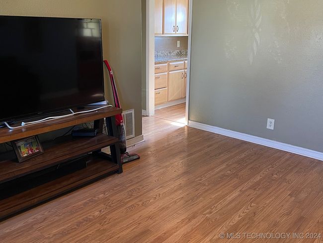 1011 10 Th St, House other with 2 bedrooms, 1 bathrooms and null parking in Cushing OK | Image 6