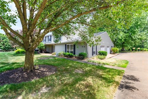 unit-b-4917 Independence Cir, Stow, OH, 44224-2052 | Card Image