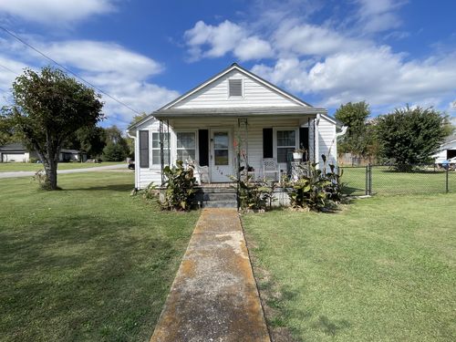 214 Fairview St, Estill Springs, TN, 37330-3003 | Card Image