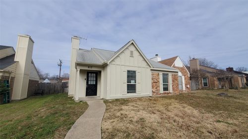 817 Denmark Dr, Mesquite, TX, 75149-3269 | Card Image