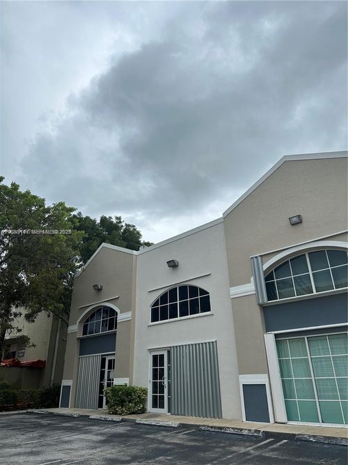 ste-101b-12581 Sw 134th Ct, MIAMI, FL, 33186-6490 | Card Image
