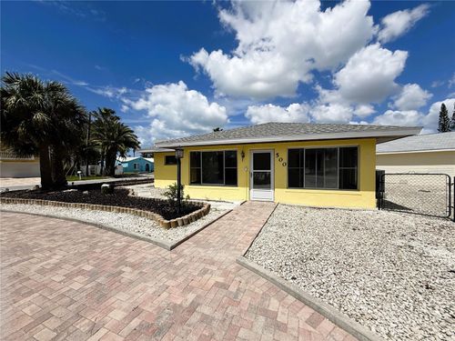 500 140th Ave E, MADEIRA BEACH, FL, 33708-2338 | Card Image