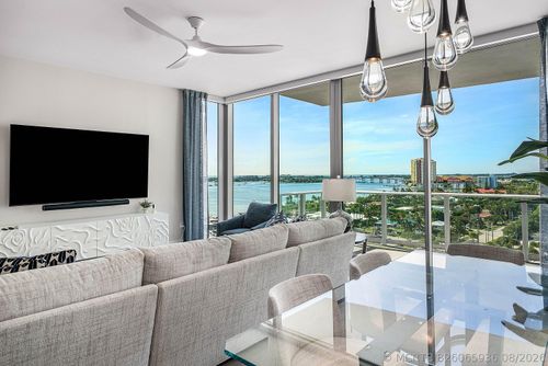 1107-220 Lake Shore Dr, Lake Park, FL, 33403-3584 | Card Image